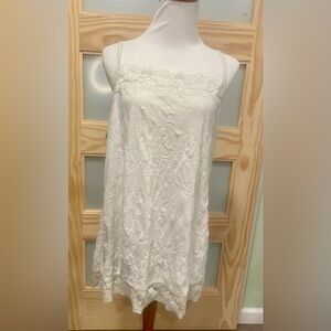 Maurice’s White Tank Top Size 2